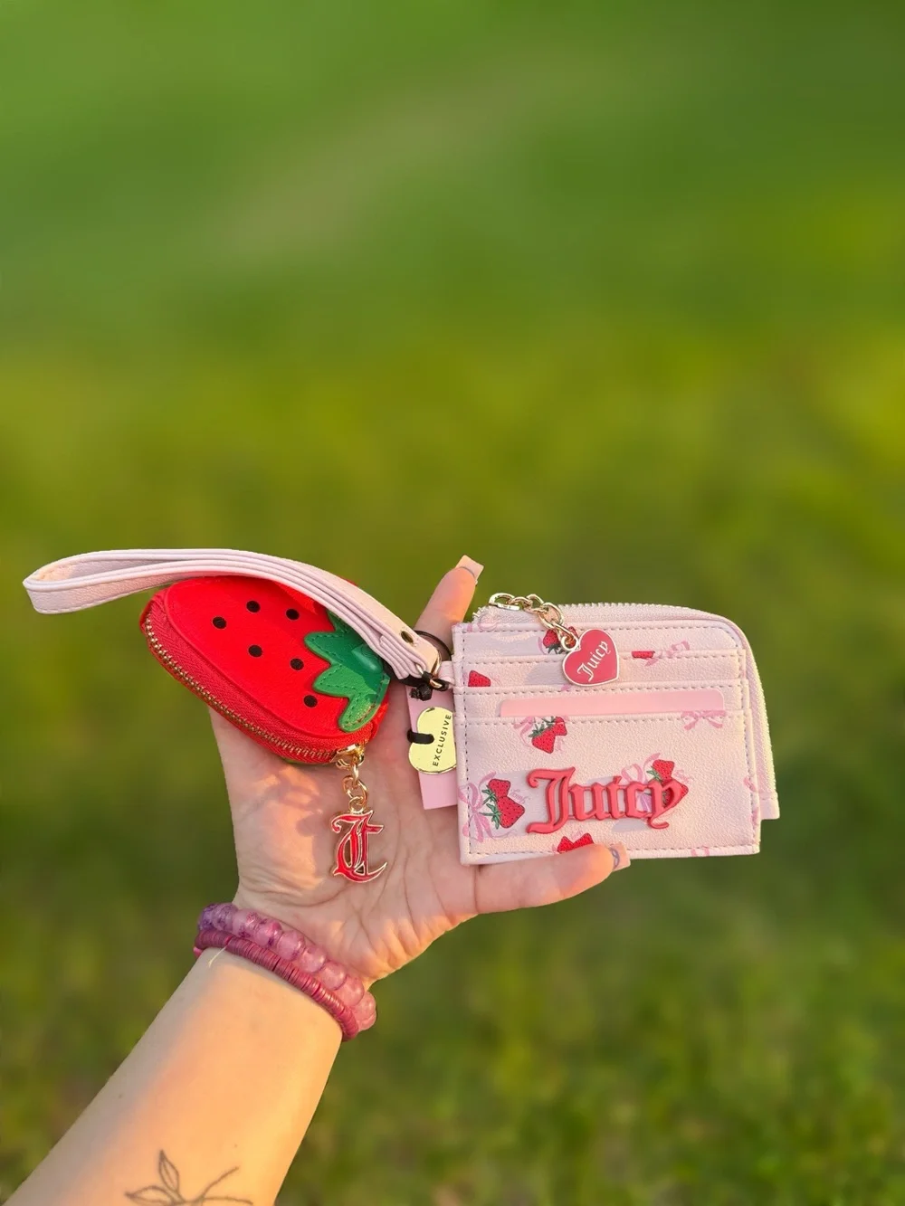 Juicy Couture Pink Strawberry Wristlet Card Holder With Coin Pouch